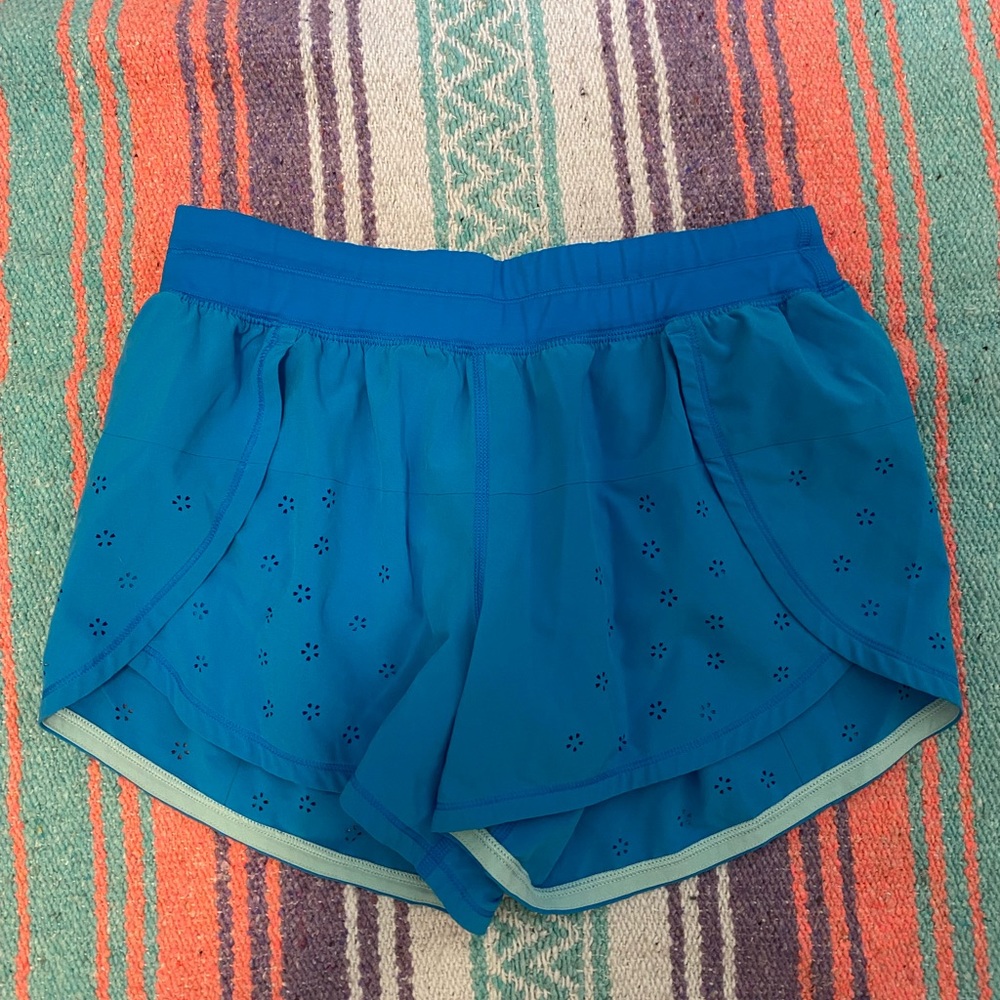 Vintage Lululemon cornflower blue easy breezy shorts size 6